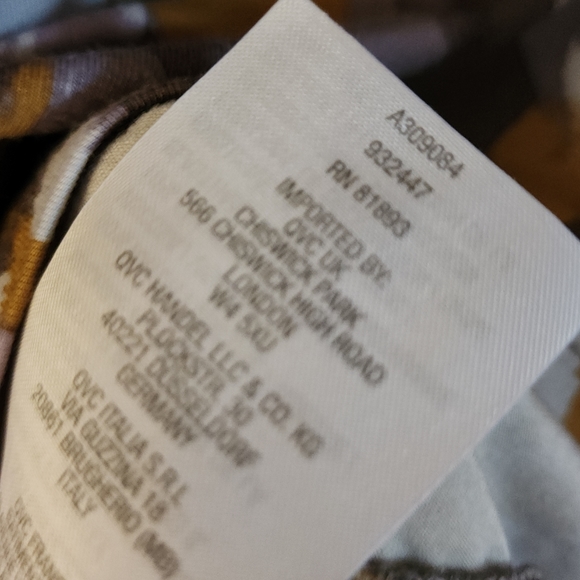 Logo by Lori Goldstein Cardigan - Picture 10 of 11